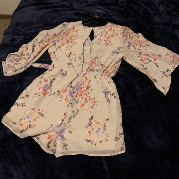 Floral Romper - Picture 2 of 3